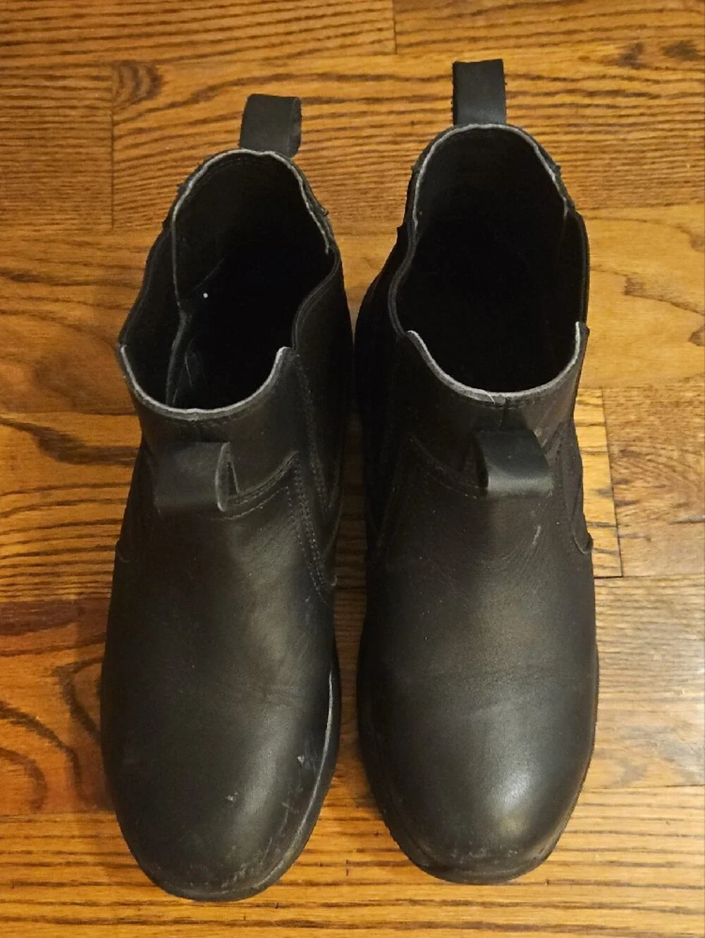 Men's Black Slip-On Chelsea Boots